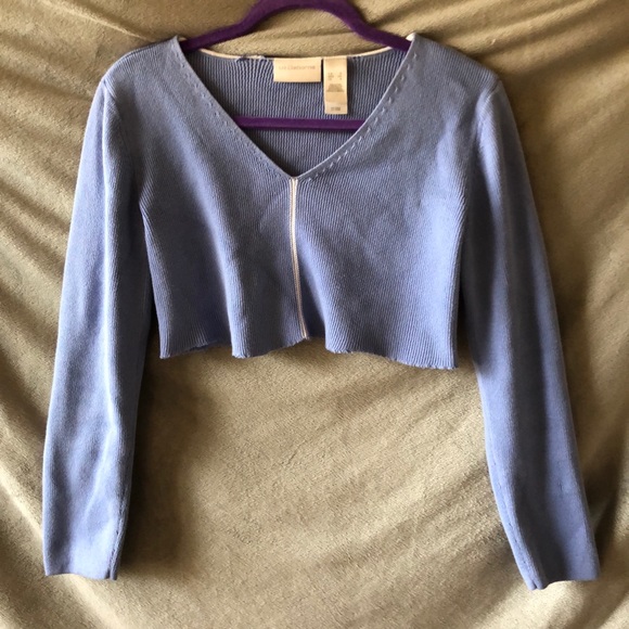 Liz Claiborne Tops - 💥Flash Sale💥 Frayed Crop Top Sweater